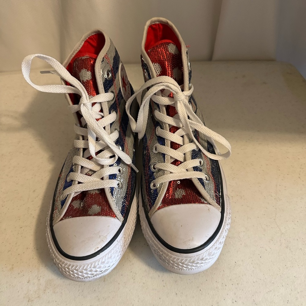 Converse Chuck Taylor High Size 7